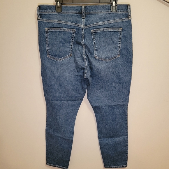 GAP Women's High Rise True Skinny Jean - Picture 5 of 5